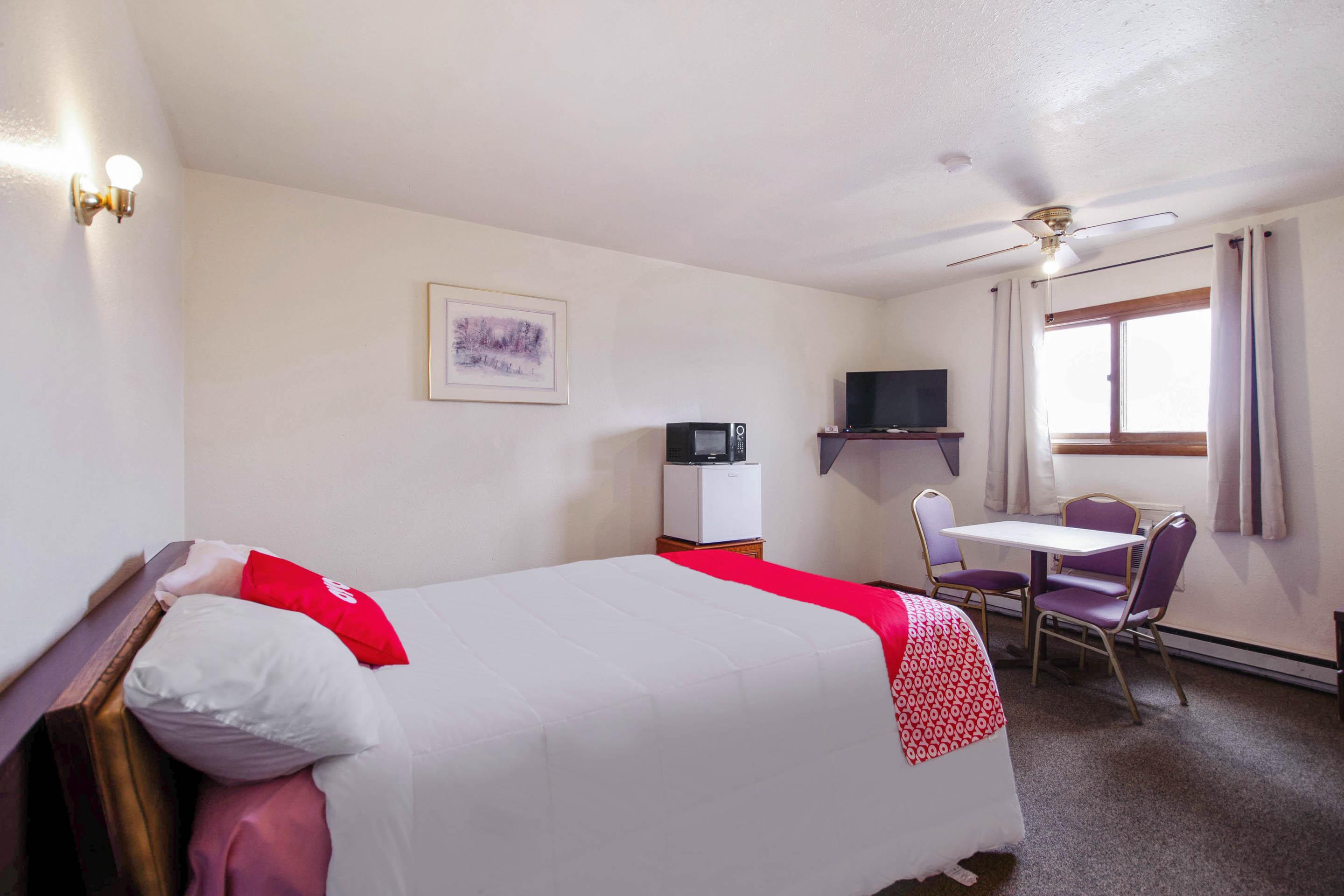 Oyo Hotel Cheyenne Wells - Us 40 Eksteriør billede