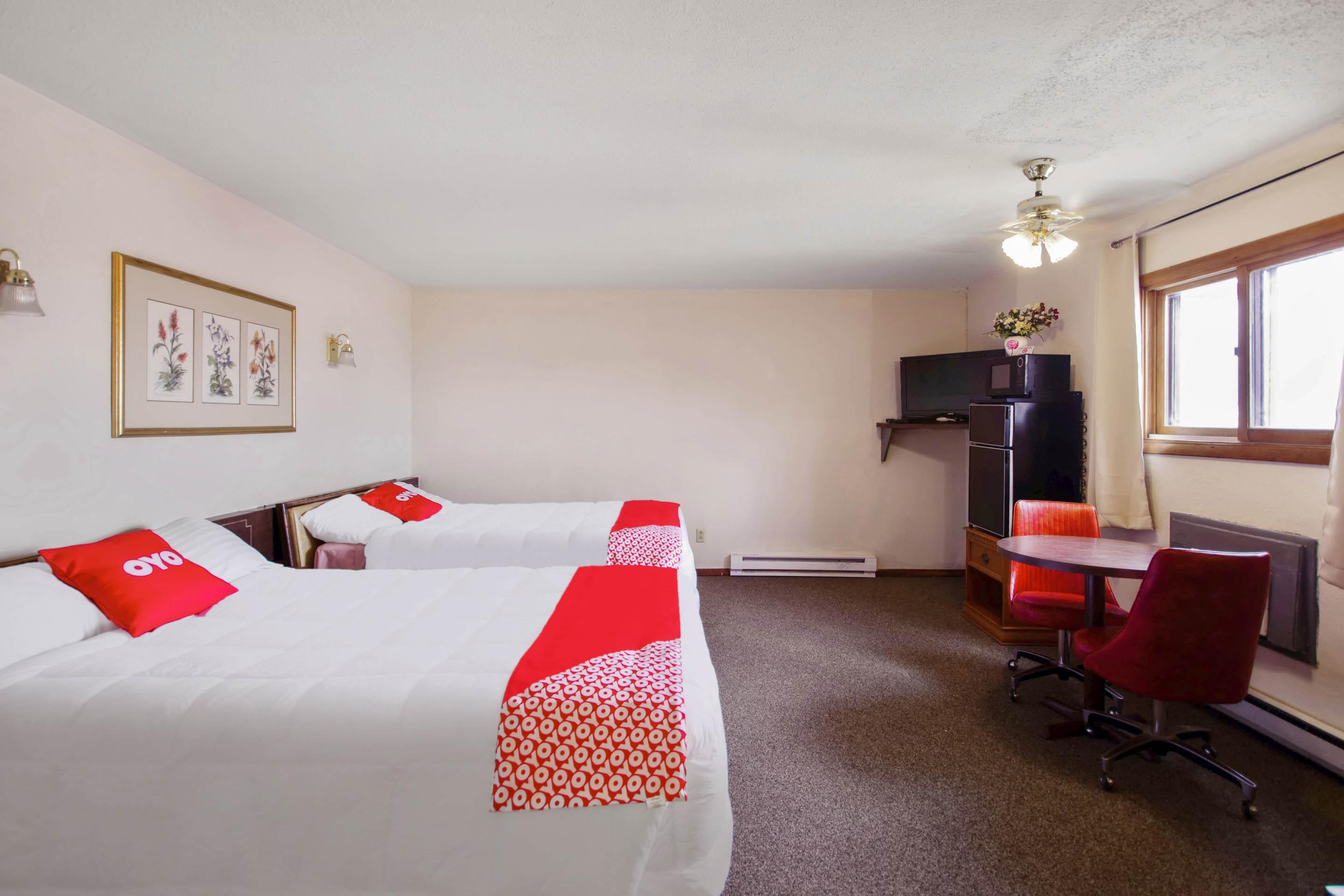 Oyo Hotel Cheyenne Wells - Us 40 Eksteriør billede