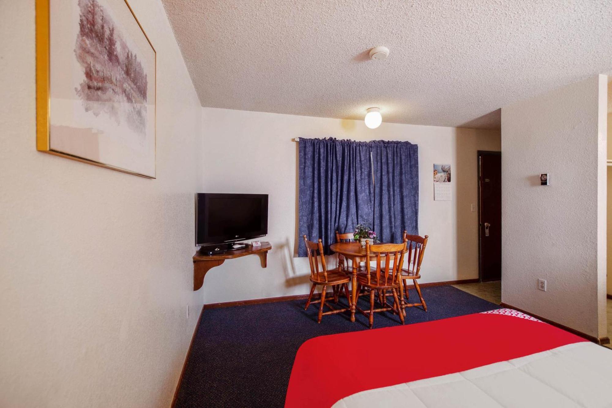 Oyo Hotel Cheyenne Wells - Us 40 Eksteriør billede